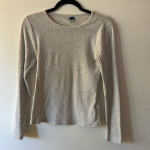 Plain light gray long sleeves 
Brand (old navy)